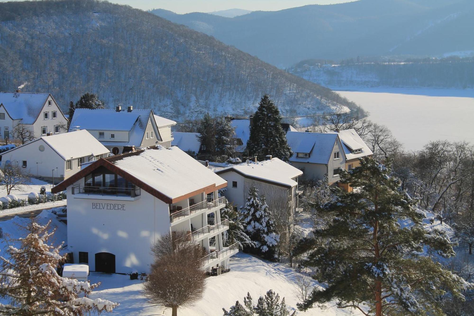 Belvedere - Das Bio Hotel Garni & Suitehotel Am Edersee ! Unser Geschenk Fuer Sie, Auch Die Gaestecard Grimmheimat! Waldeck  Dış mekan fotoğraf